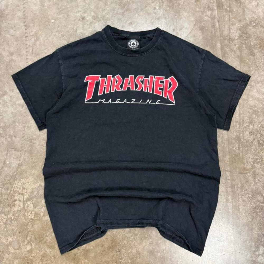 Y2K Thrasher Black & Red Spellout Graphic Tee Size M